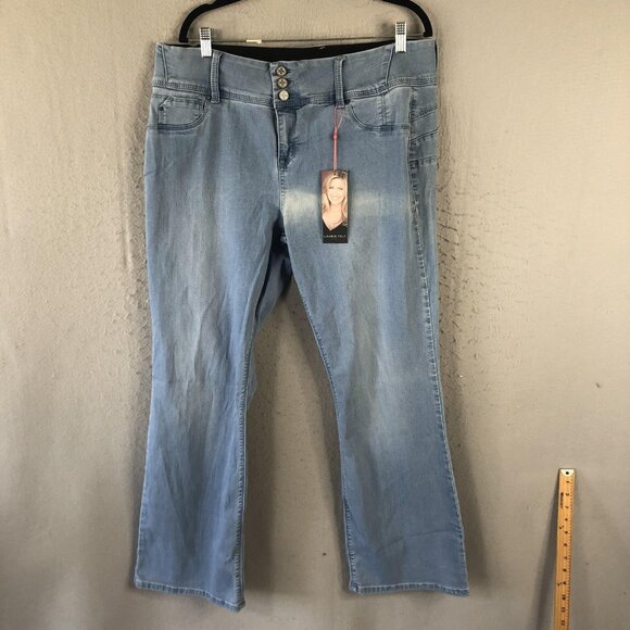 Laurie Felt Jeans Womens XL Light Wash Blue Silky Curve Boot Cut Stretch Denim - Picture 1 of 16